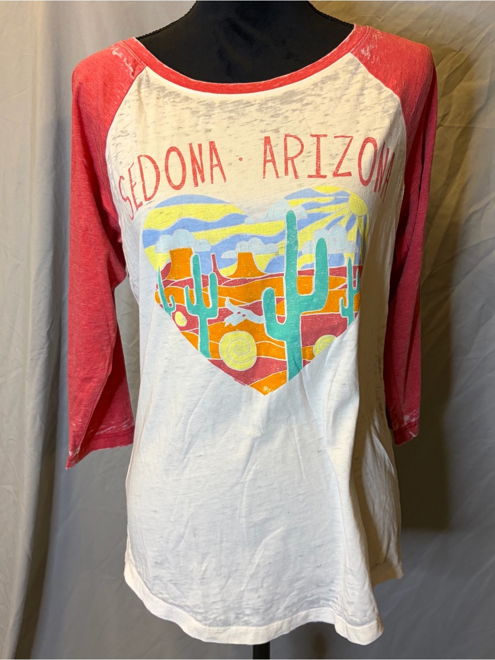 Sedona Arizona Heart Desert Graphic Raglan 3/4 Sleeve Tee - Red/White